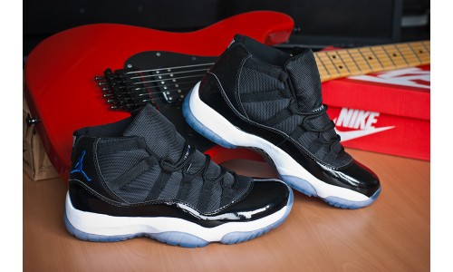 Air Jordan 11