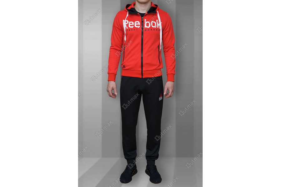 Спортивный костюм